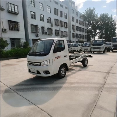 Best Factory Bottom FOB Price Foton 1.5T Refrigerated Truck For Sale